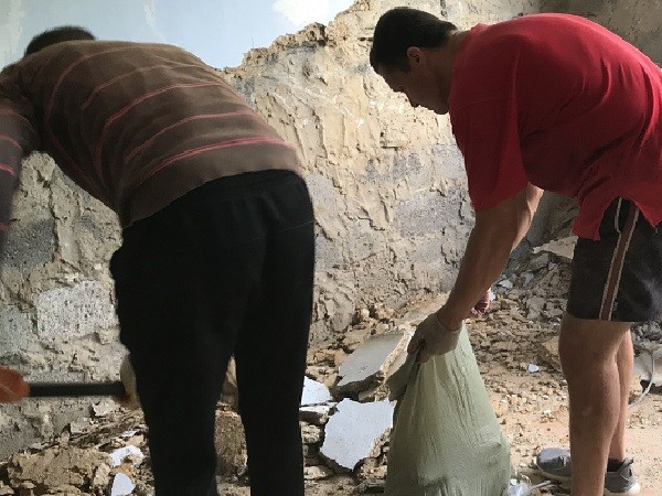 Вывоз строительного мусора с грузчиками в Ставрополе