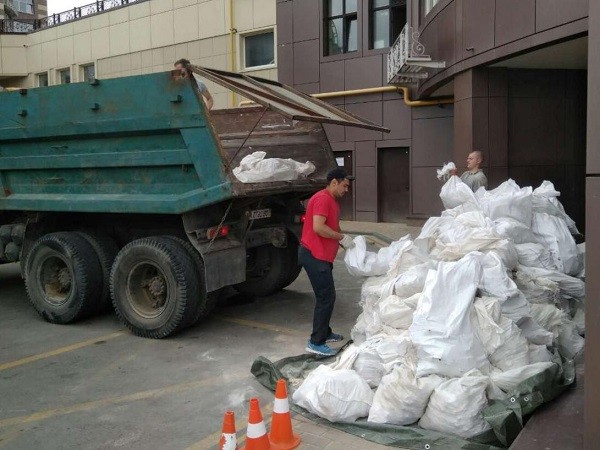 Вывоз строительного мусора Камаз